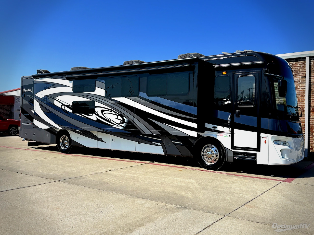 2020 Forest River Berkshire XL 40C Photo 1