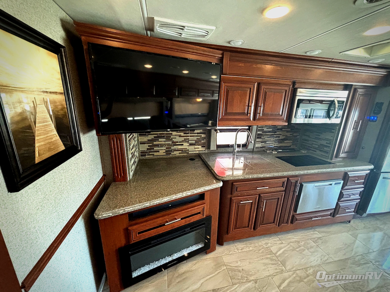 2020 Forest River Berkshire XL 40C Photo 12