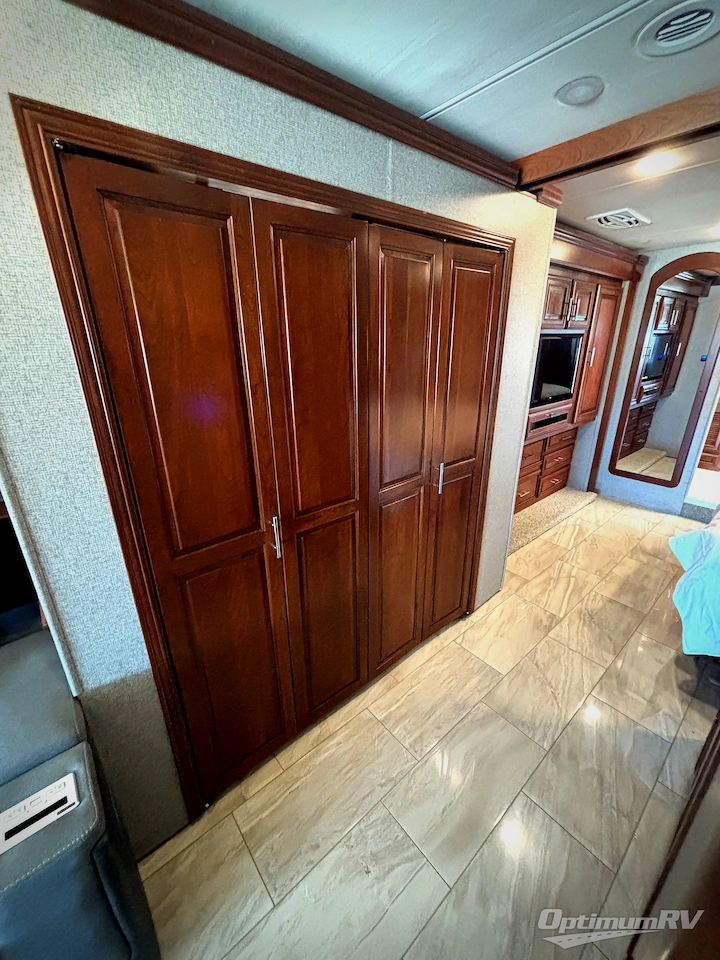 2020 Forest River Berkshire XL 40C Photo 15