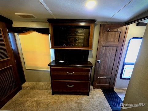 2017 Keystone Montana 3790RD RV Photo 4