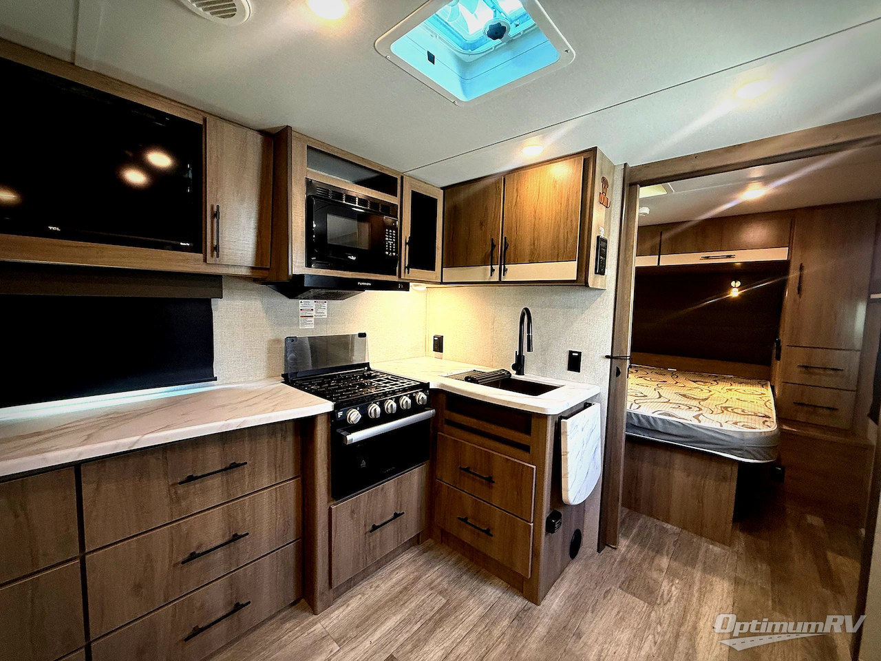 2023 Grand Design Imagine XLS 22RBE Photo 12