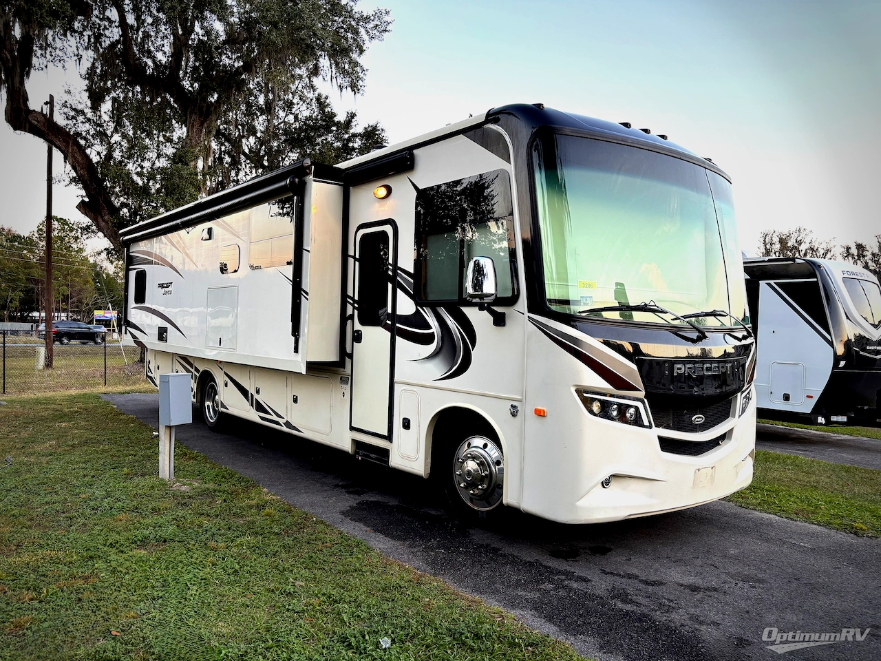 2020 Jayco Precept 34G Photo 1