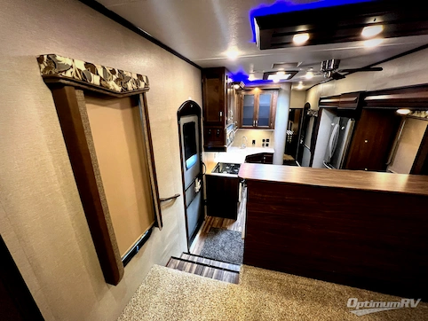 2017 Keystone Montana High Country 375FL RV Photo 2
