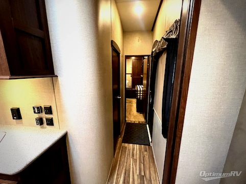 2017 Keystone Montana High Country 375FL RV Photo 3