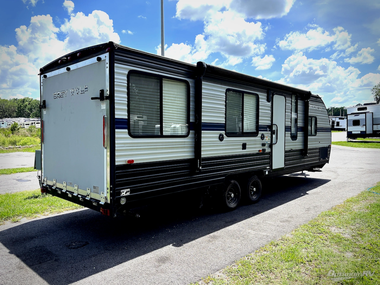 2020 Forest River Cherokee Grey Wolf 25RRT Photo 2