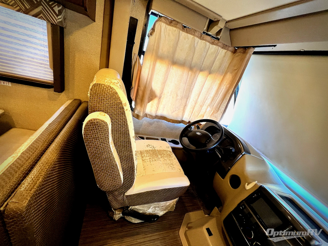 2017 Thor Axis 25.3 Photo 6