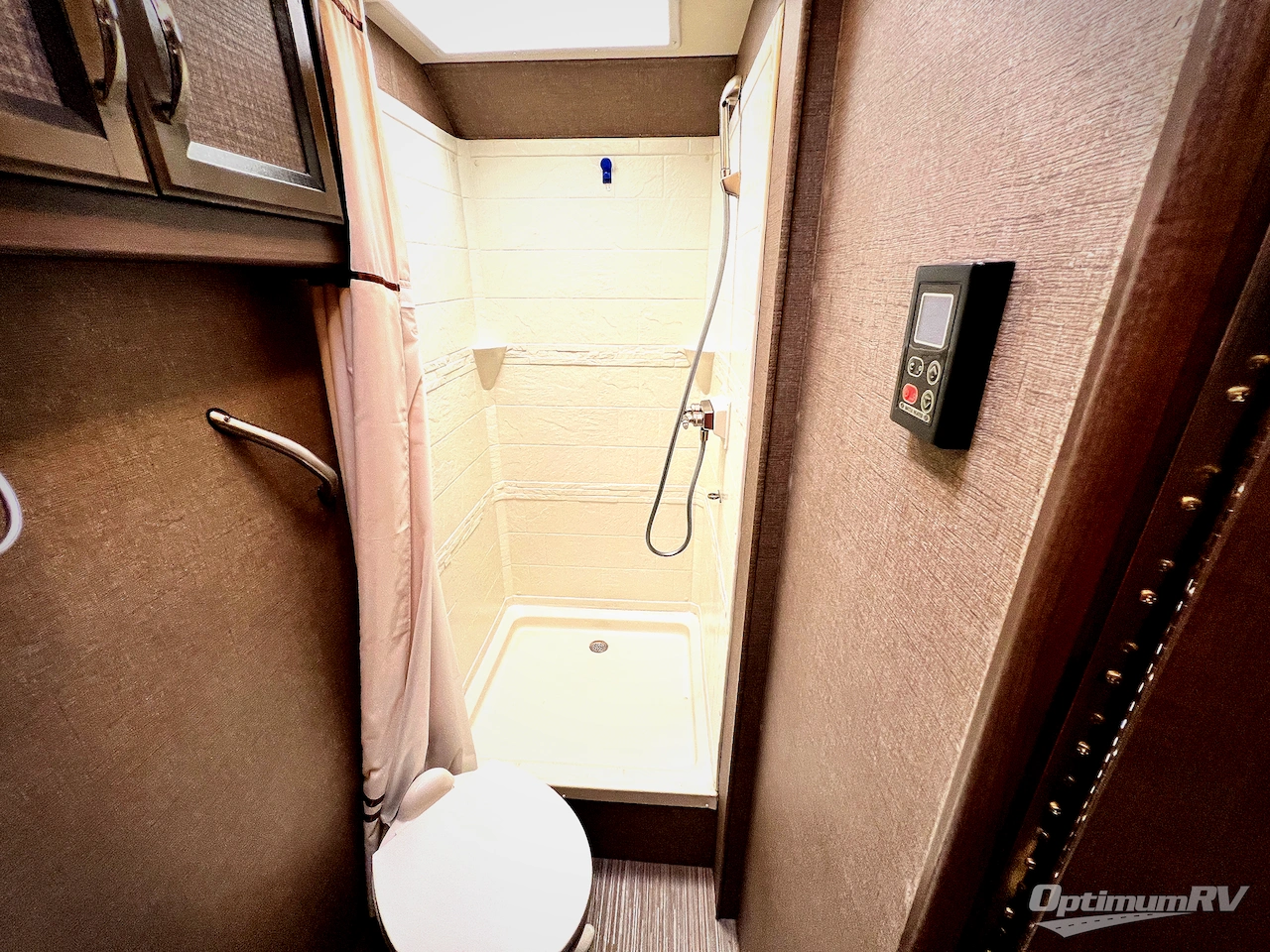 2017 Thor Axis 25.3 Photo 21