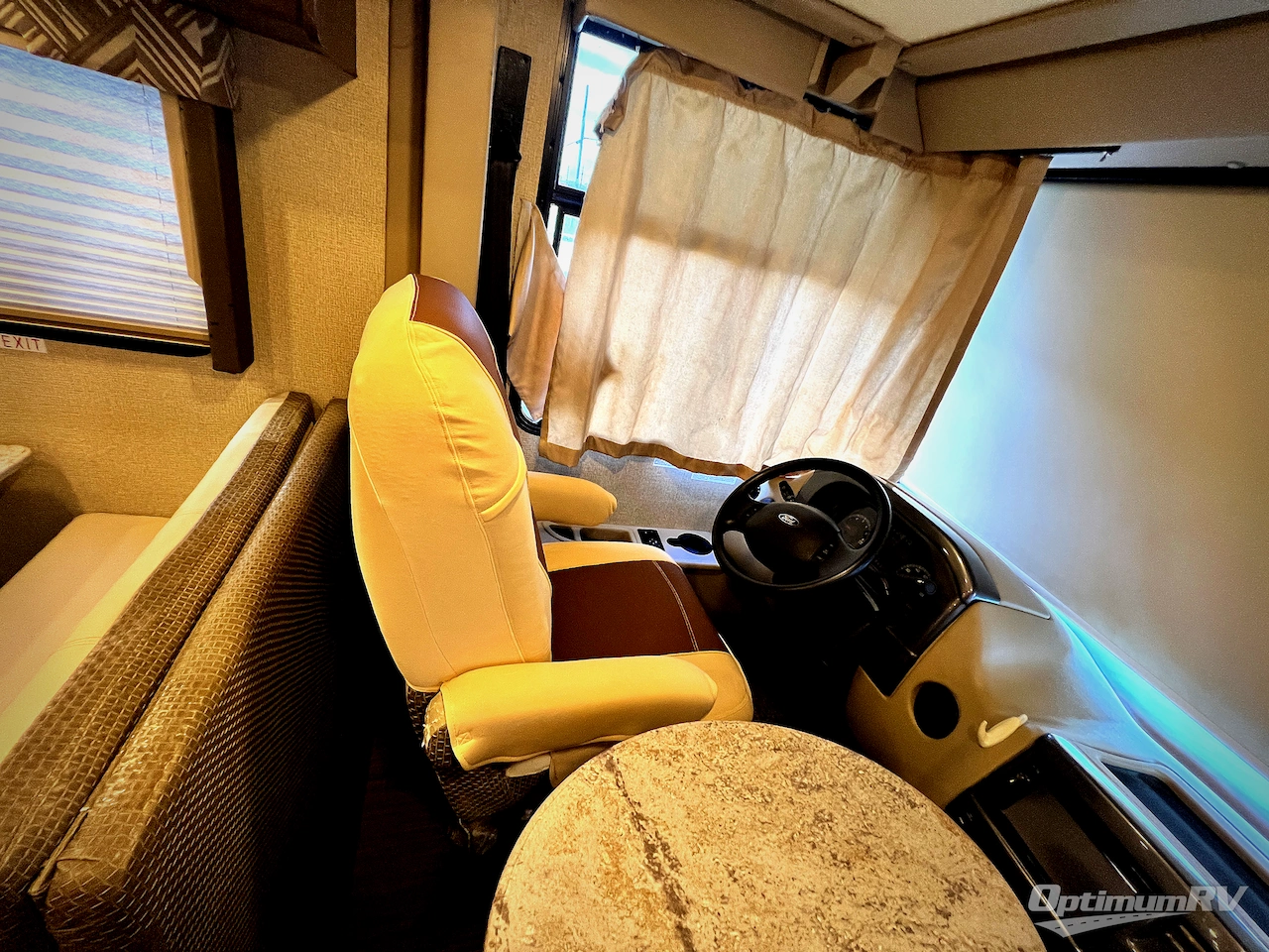 2017 Thor Axis 25.3 Photo 6