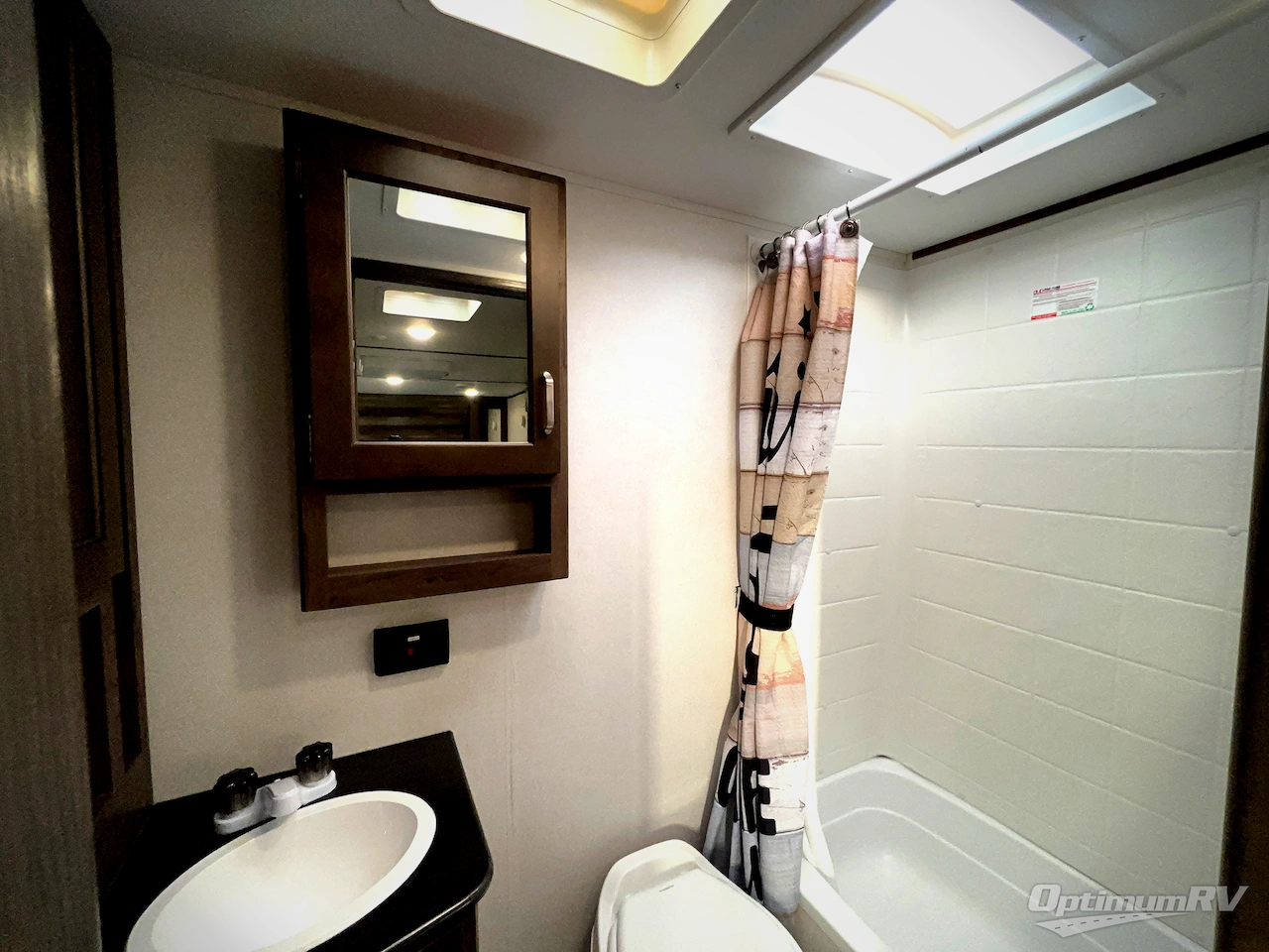 2021 Keystone Passport 199ML SL Series Photo 9