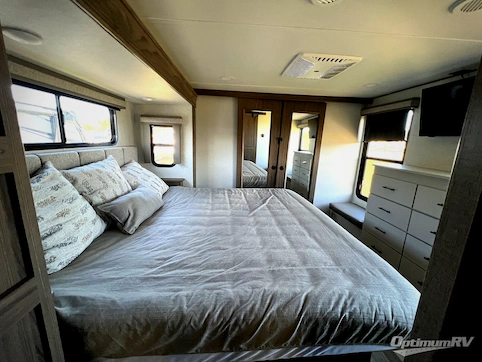 2023 Alliance Paradigm 340RL RV Photo 4