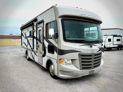 Used 2014 Thor ACE 27 1 Featured Photo