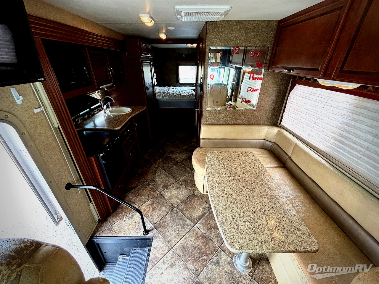 2014 Thor ACE 27 1 Photo 6