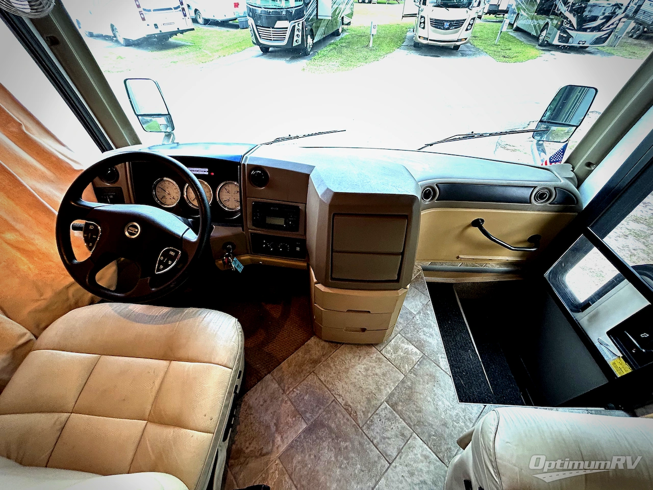2008 National RV Pacifica PC40D Photo 8