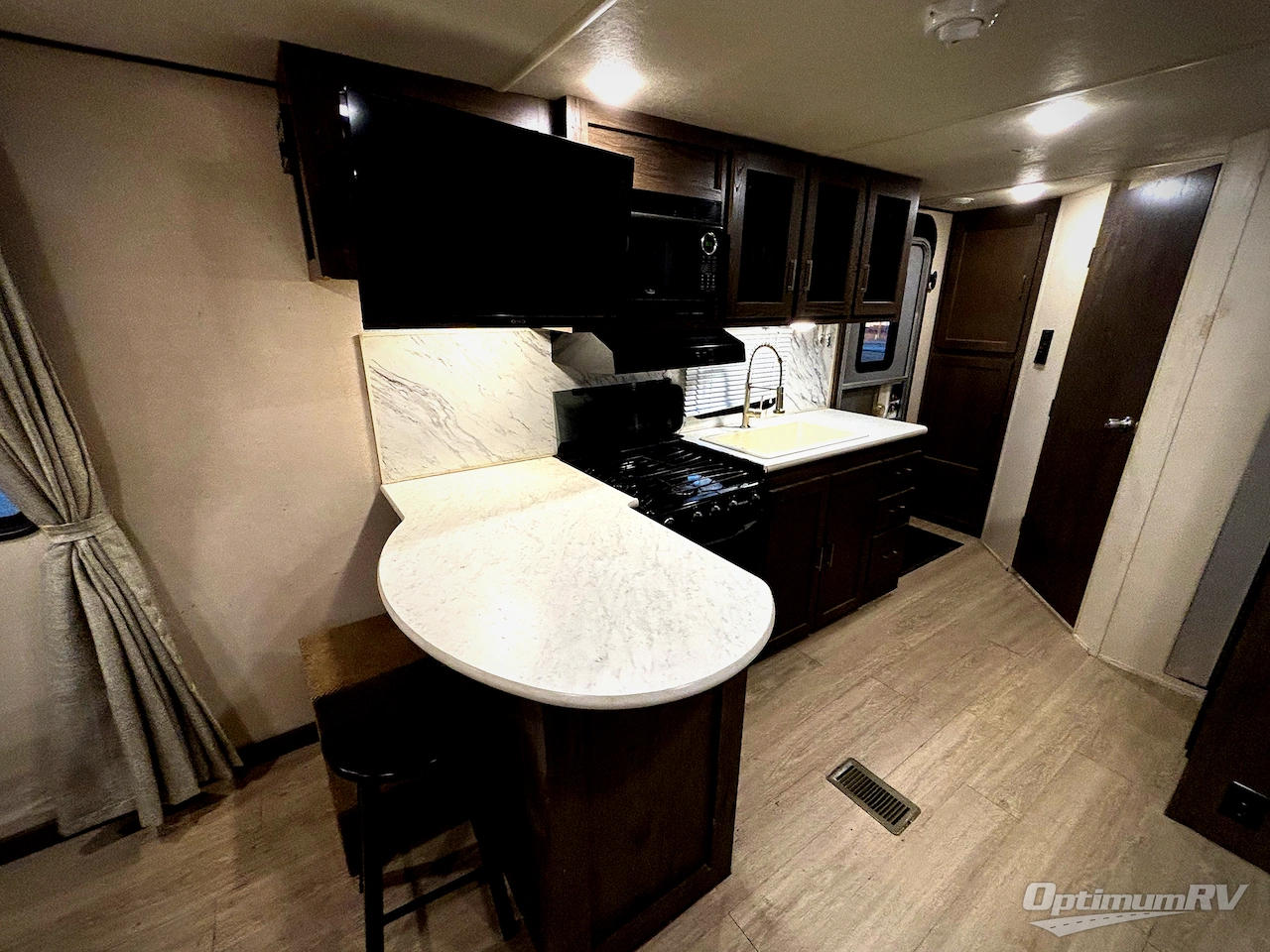 2019 Forest River Salem Hemisphere Hyper-Lyte 23RBHL Photo 8