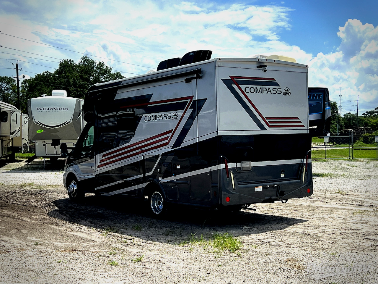 2023 Thor Compass AWD 23TW Photo 3