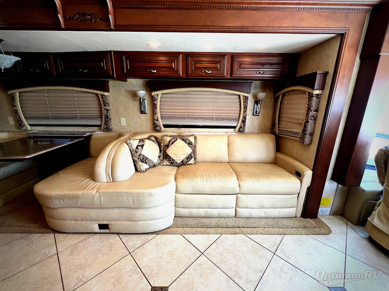 2011 Entegra Aspire 42DL Photo 9