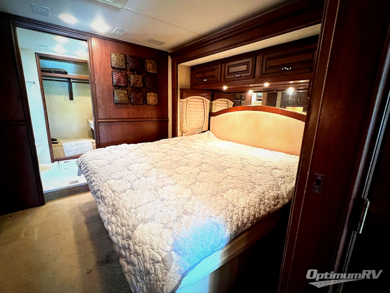 2011 Entegra Aspire 42DL Photo 17