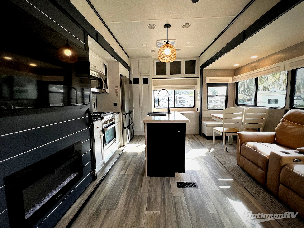 2024 Forest River Cedar Creek Experience 3125RD Photo 4