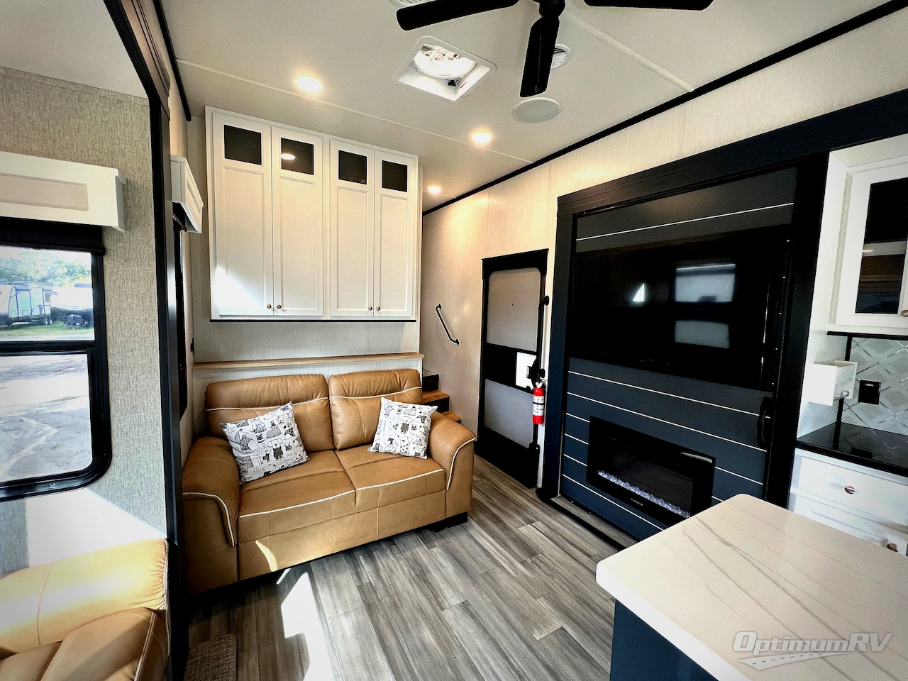 2024 Forest River Cedar Creek Experience 3125RD Photo 6