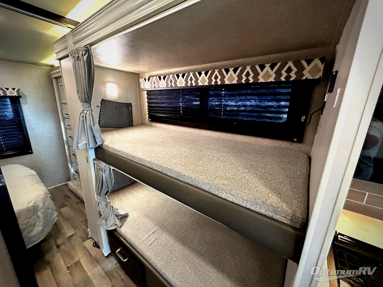2022 Entegra Odyssey 31F Photo 18