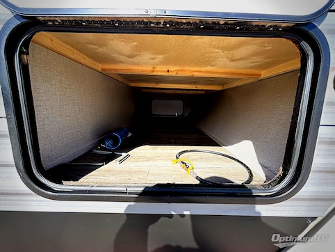 2022 Coachmen Catalina Legacy 293QBCK RV Photo 4