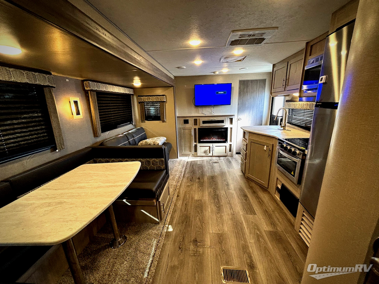 2022 Coachmen Catalina Legacy 293QBCK Photo 6