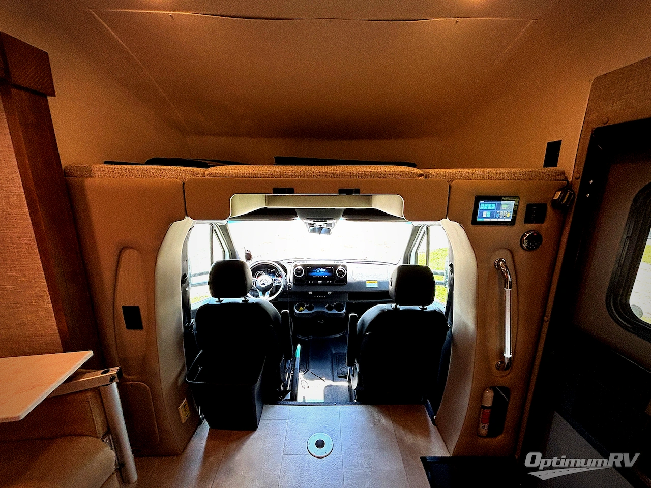 2024 Tiffin Wayfarer 25RW Photo 10