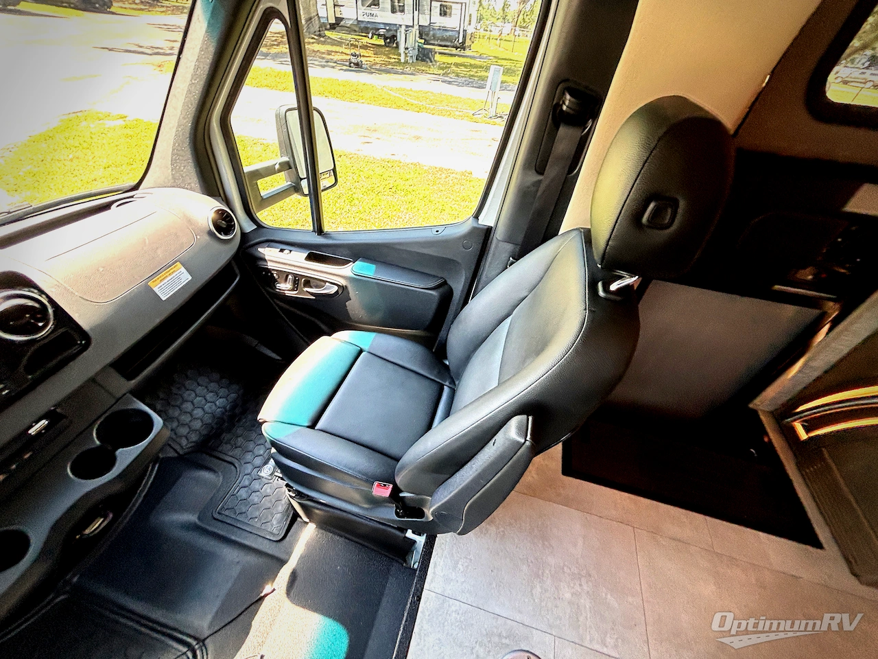2024 Tiffin Wayfarer 25RW Photo 9