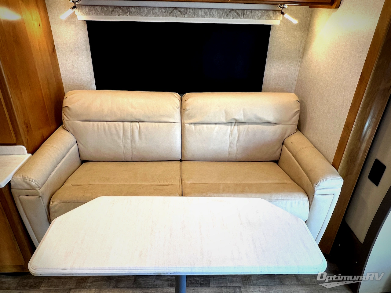 2019 Tiffin Wayfarer 24FW Photo 12