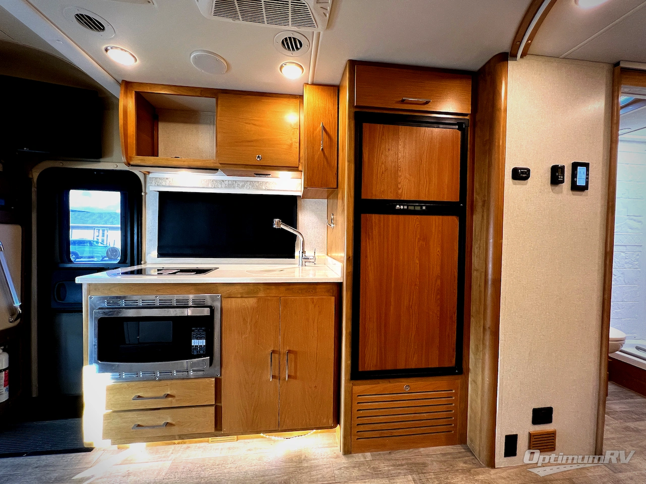 2019 Tiffin Wayfarer 24FW Photo 13