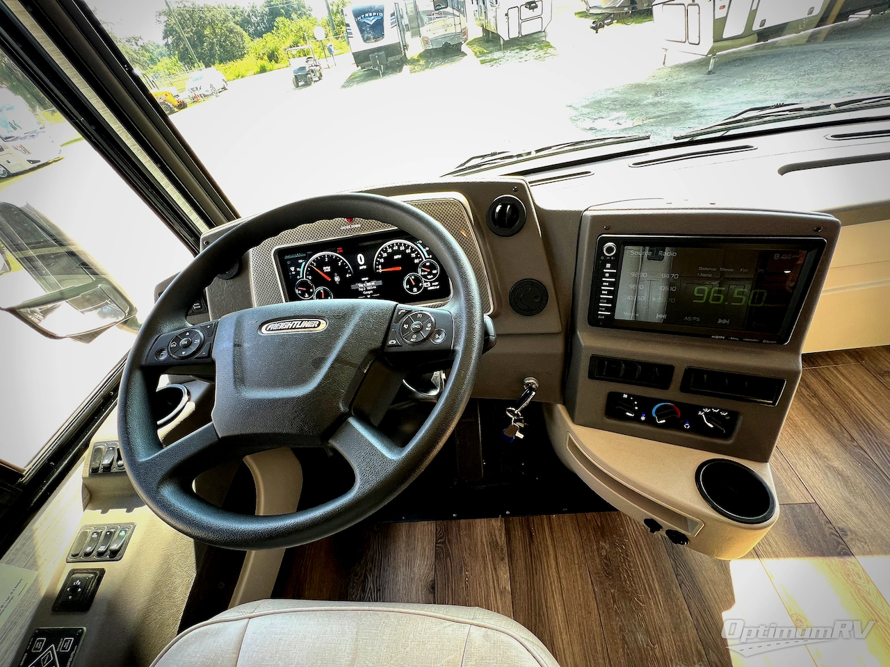 2020 Winnebago Forza 34T Photo 7