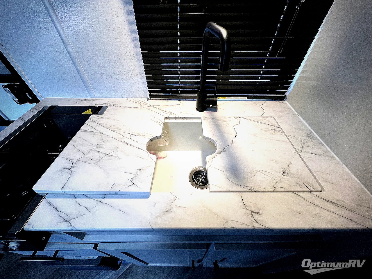 2022 Forest River Salem FSX 178BHSK Photo 10