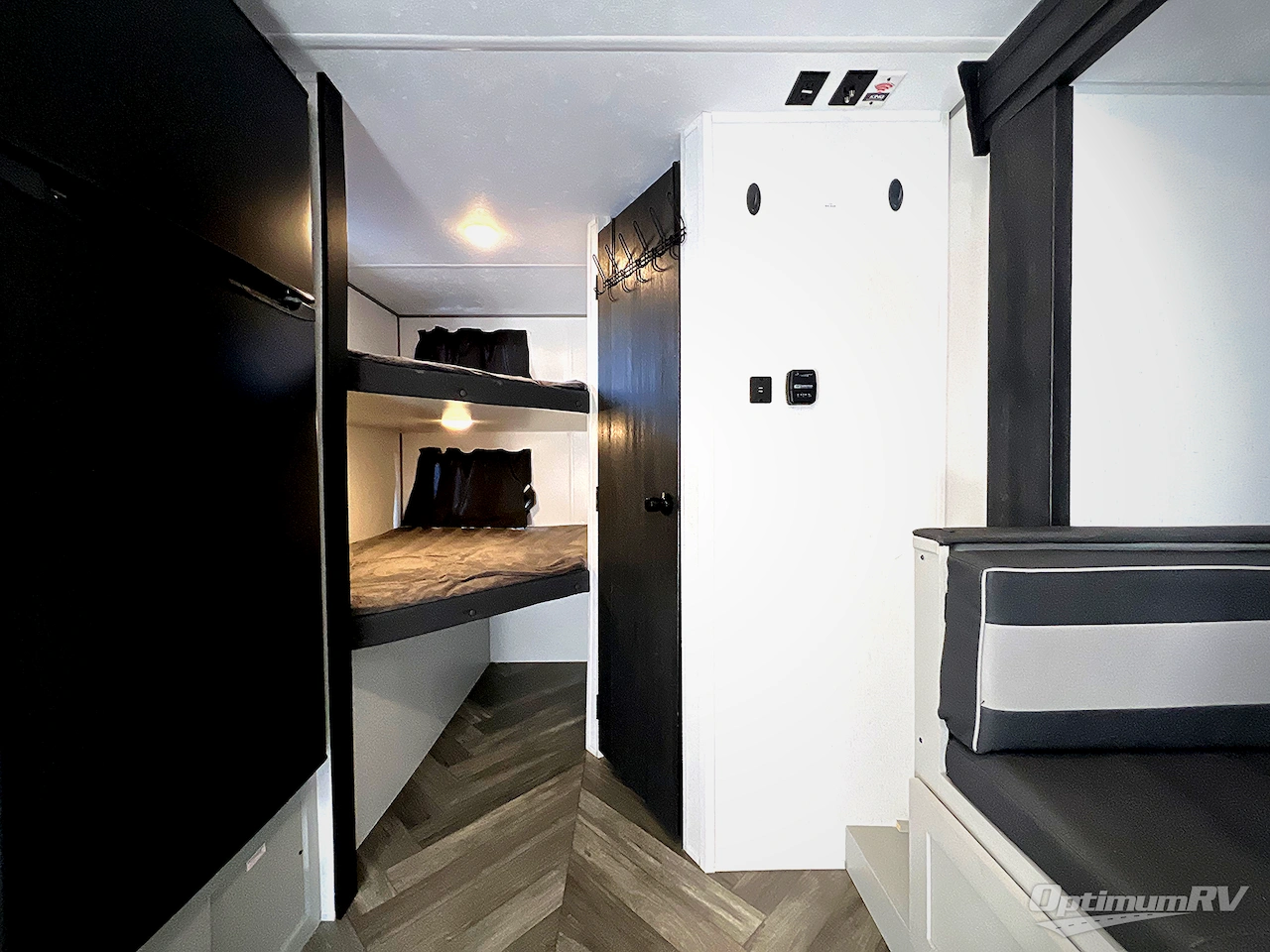 2022 Forest River Salem FSX 178BHSK Photo 13