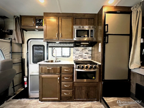 2023 Gulf Stream Conquest Class C 6238 RV Photo 3