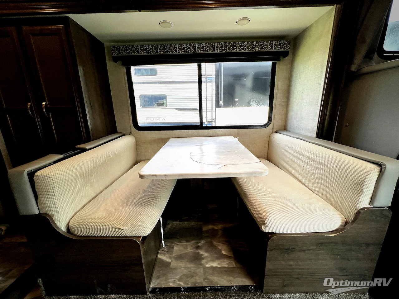 2023 Gulf Stream Conquest Class C 6238 Photo 8