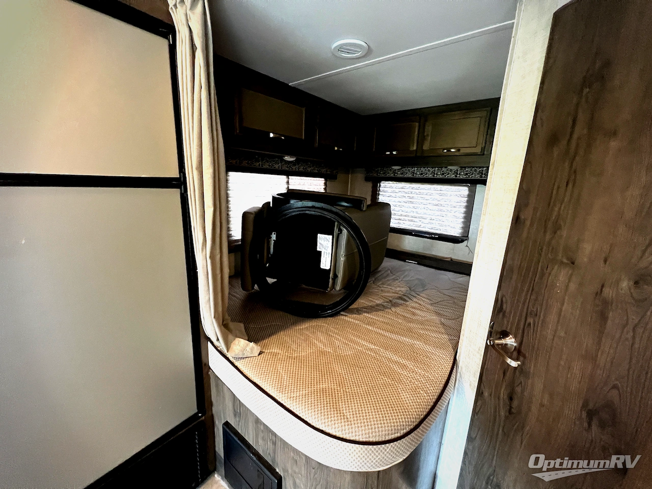 2023 Gulf Stream Conquest Class C 6238 Photo 14