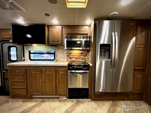 2018 Forest River Georgetown 5 Series 31R5 RV Photo 2