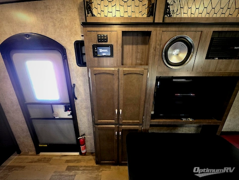 2016 Winnebago Towables Spyder 24FQ RV Photo 2