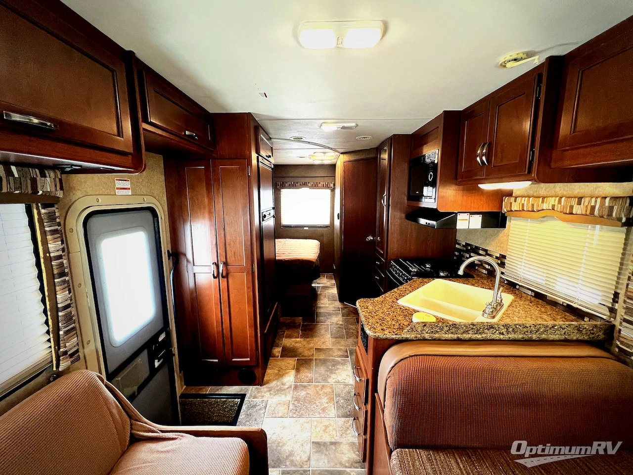 2016 Thor Chateau 26A Photo 5