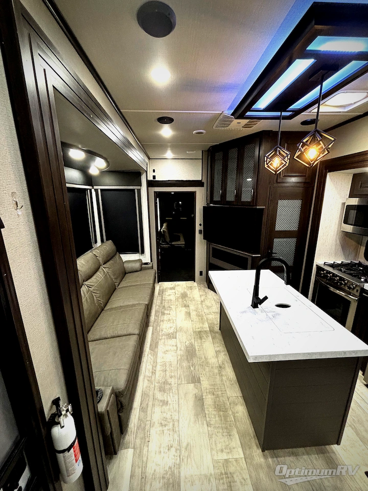 2022 Grand Design Momentum M-Class 351MS-R Photo 5