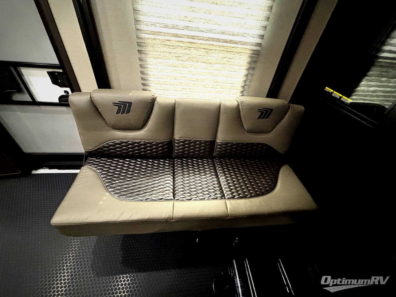 2022 Grand Design Momentum M-Class 351MS-R Photo 20