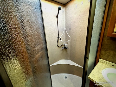 2012 Tiffin Allegro 35 QBA RV Photo 4