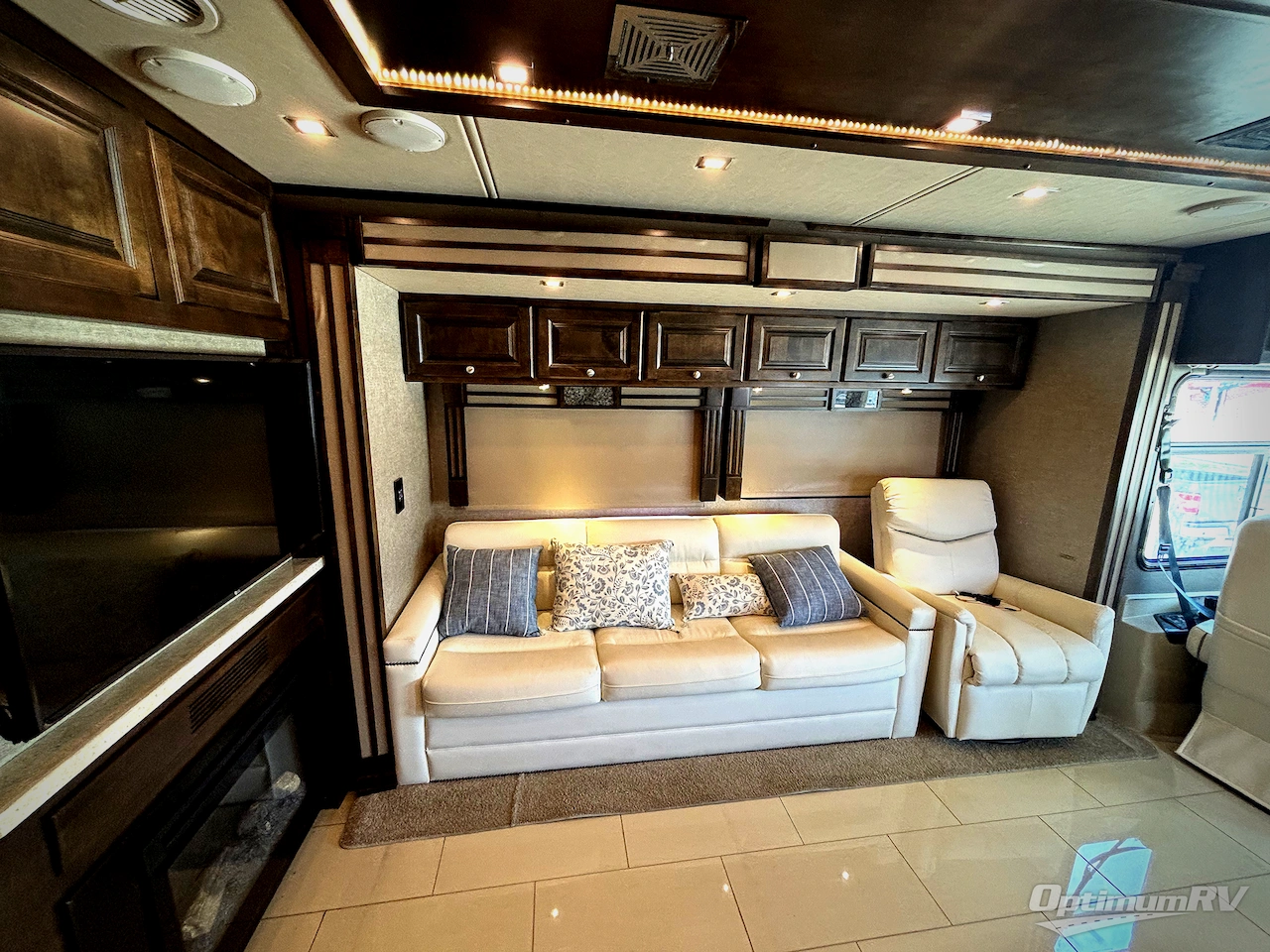 2019 Tiffin Allegro RED 33AA Photo 20