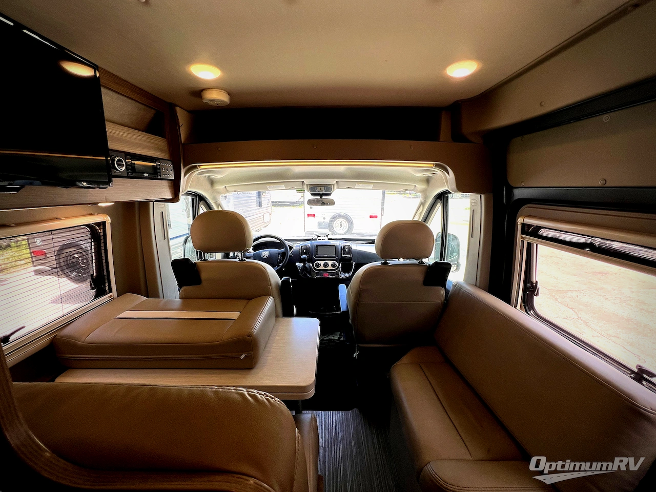 2019 Winnebago Travato 59G Photo 4