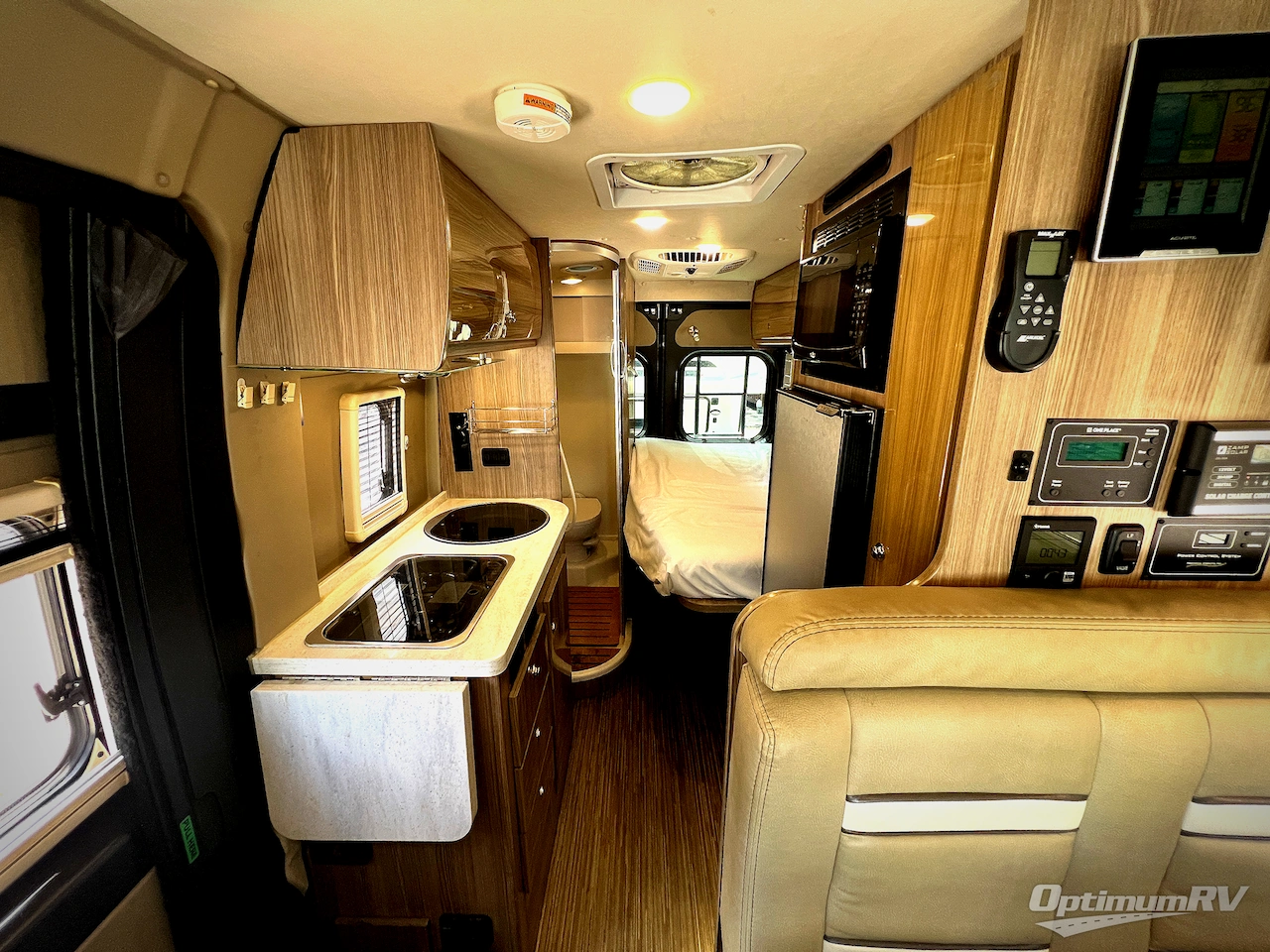 2019 Winnebago Travato 59G Photo 5