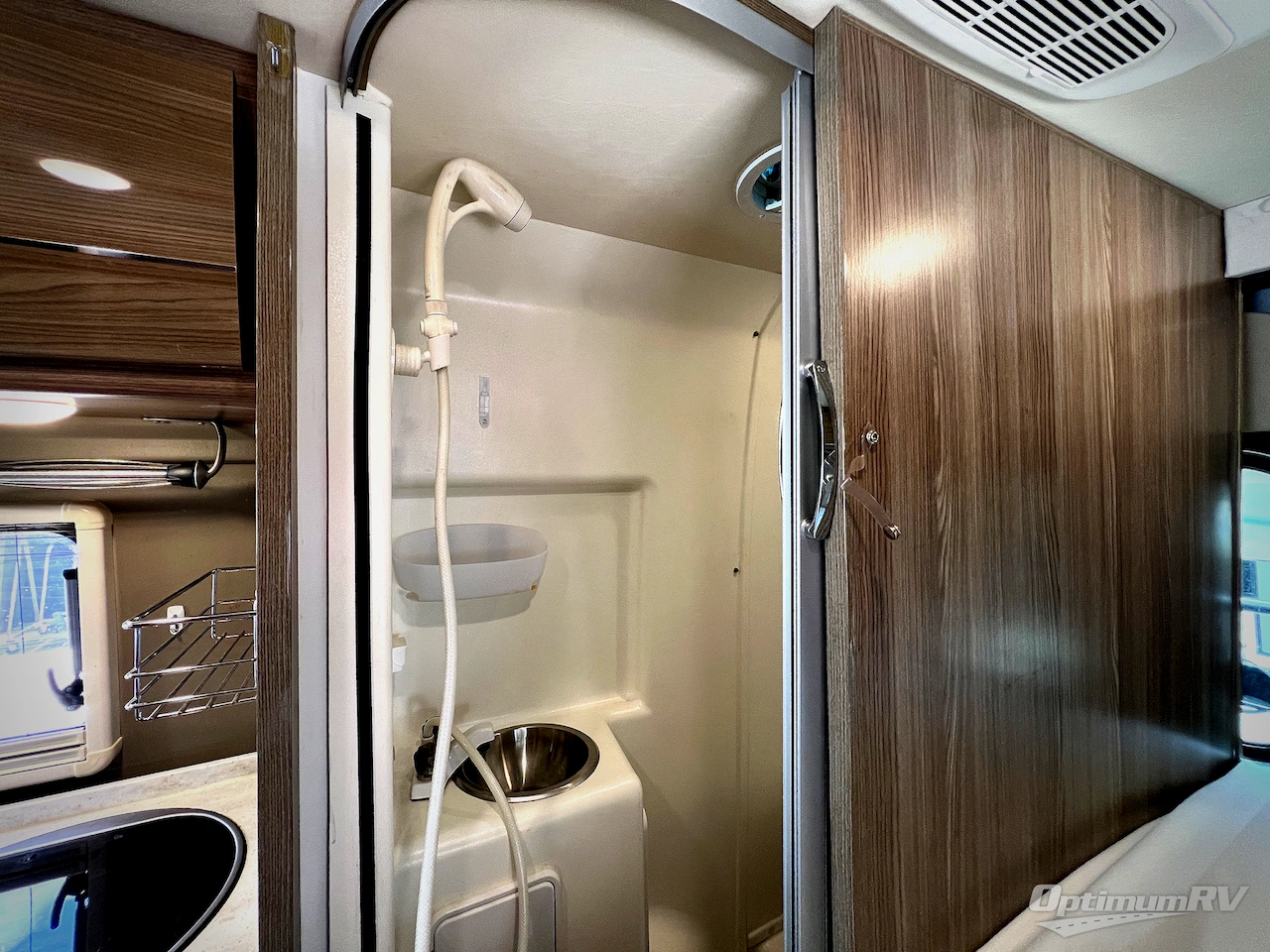 2019 Winnebago Travato 59G Photo 10
