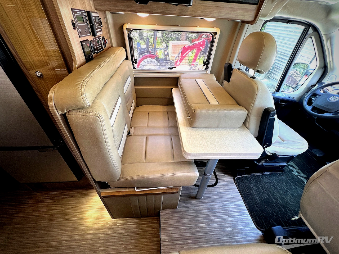 2019 Winnebago Travato 59G Photo 13