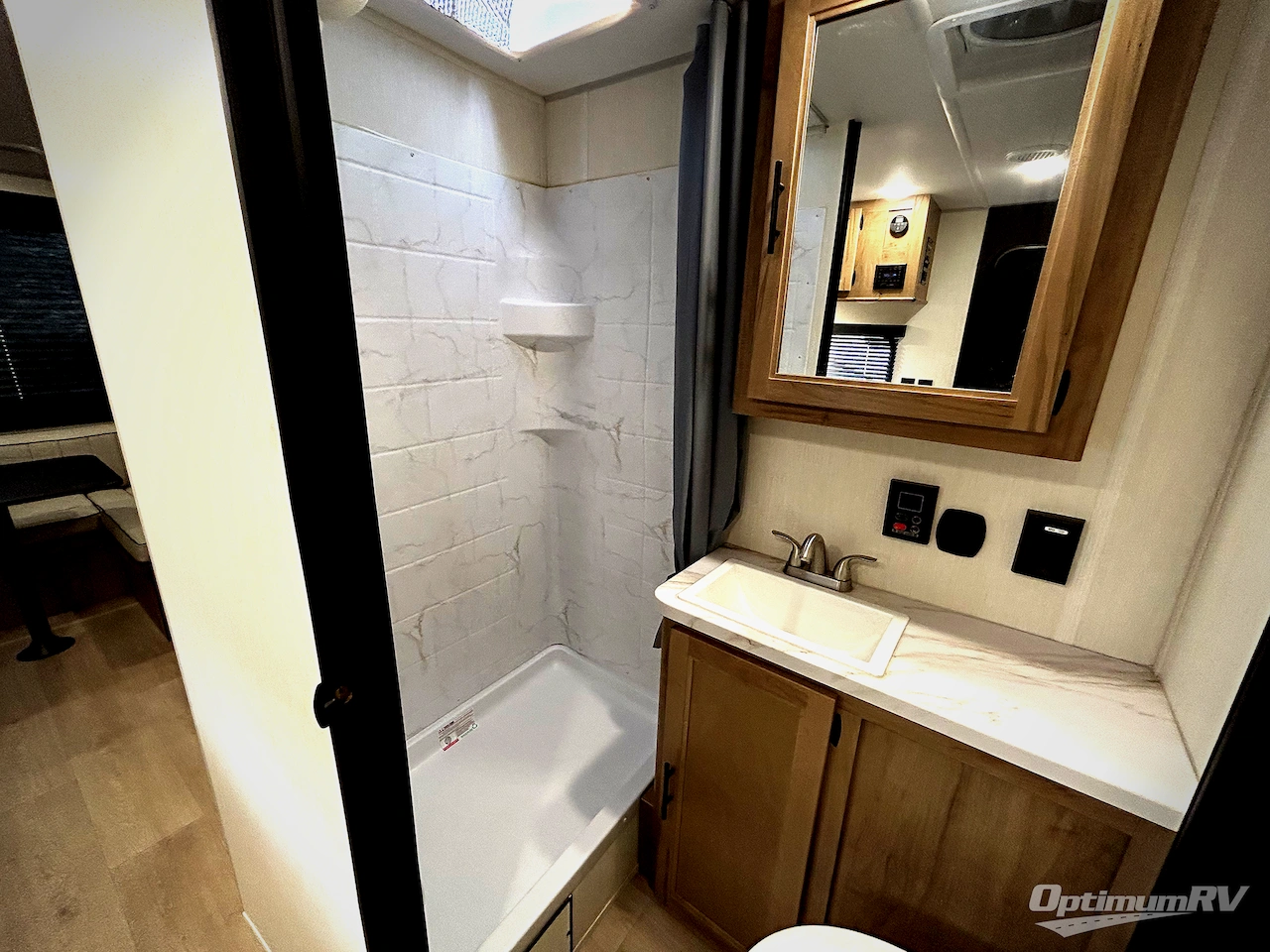 2025 Forest River Cherokee Grey Wolf 20RDSE Photo 9