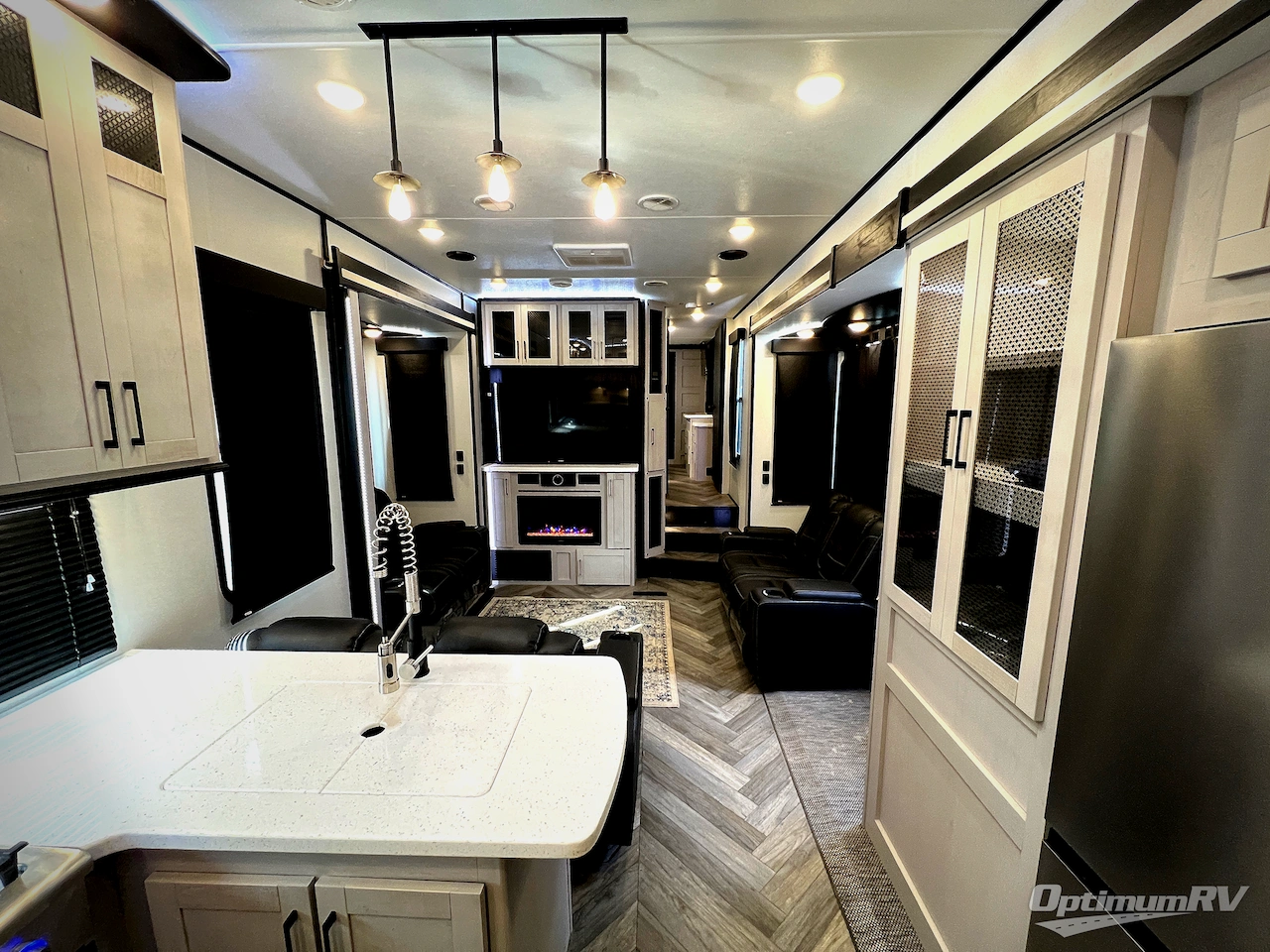 2024 Heartland Cyclone 4006 Photo 5