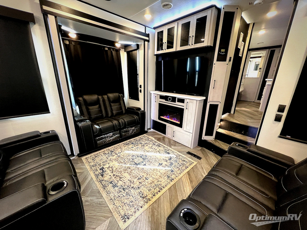 2024 Heartland Cyclone 4006 Photo 7